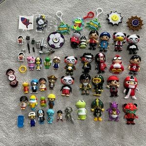 Lot Ryan mini figures